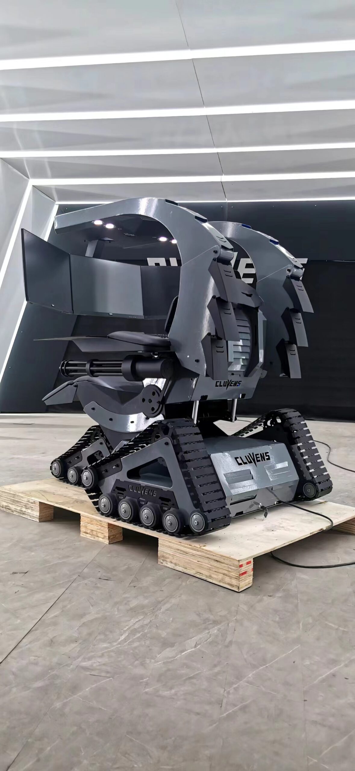 Cluvens Gatling Battle Workstation - Image 11
